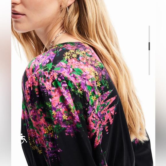DIGITAL FLORAL WRAP BLOUSE - Picture 1 of 14